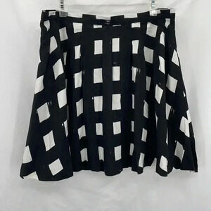 GAP Circle Skirt 10 Reg Black White Back Zip Lined NWT